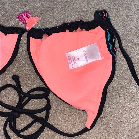 Embroidered two piece bikini - Picture 7 of 8